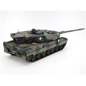 Tamiya 25207 1/35 Leopard 2 A6 Tank "Ukraine"