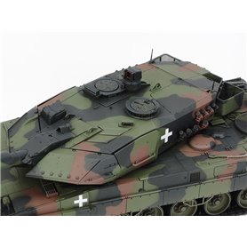 Tamiya 25207 1/35 Leopard 2 A6 Tank "Ukraine"