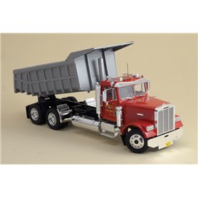 Italeri 3783 Freightliner Heavy Dumper Truck