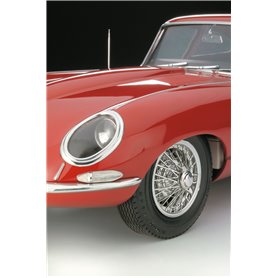 Revell 1/8 Jaguar E-Type