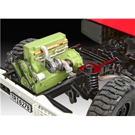 Revell 07512 1/24 Mercedes-Benz Unimog U1300L TLF 8/18