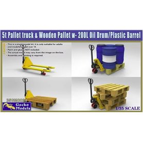 Gecko Models 1:35 5T PALLET TRUCK AND WOODEN PALLET W-200L OIL DRUM / PLASTIC BARREL