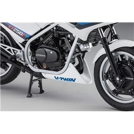 Hasegawa 21514-BK14 Honda VT250F (MC08)