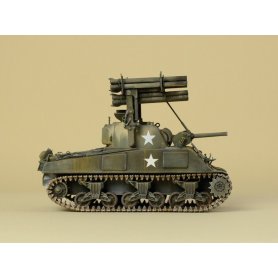 ITALERI 1:35 M4A3 Sherman Calliope