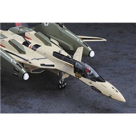 Hasegawa 65836 VF-19EF/A Isamu Special 'Macross Frontier'