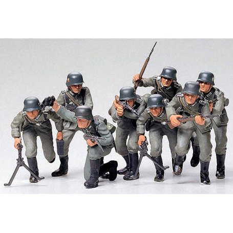 Tamiya 1:35 German assault troops | 8 figurines |