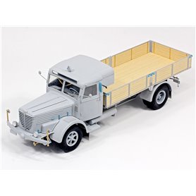 Revell 07580 1/24 Büssing 8000 S 13 mit Trailer