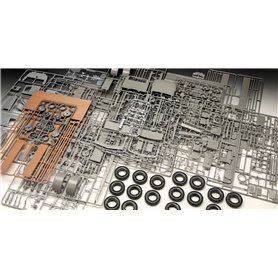 Revell 07580 1/24 Büssing 8000 S 13 mit Trailer