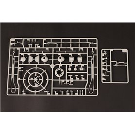 Hobby Boss 1:35 Pz.Kpfw.VI Tiger II - Henschel 105mm
