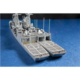 AFV Club SE70007 US Navy Oliver Hazard Perry Class Frigate