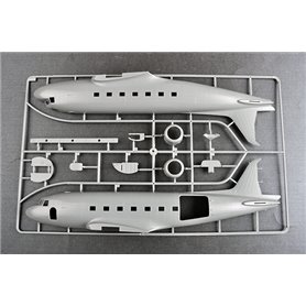 Trumpeter 05813 1/48 DC-3 CNAC