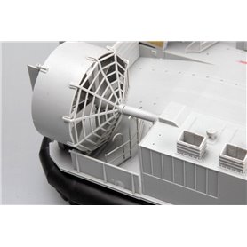Trumpeter 07301 Jmsdf Lcac Land. Cr