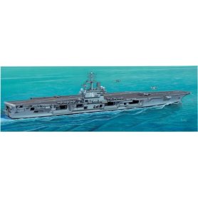 Italeri 1:720 USS R.Regan