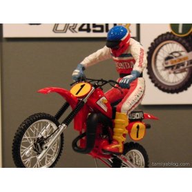 Tamiya 1:12 Honda CR450R MotoX and Rider