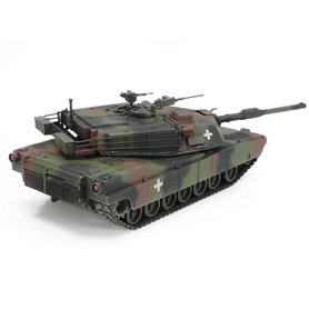 Tamiya 1:35 M1A1 Abrams Tank - UKRAINE
