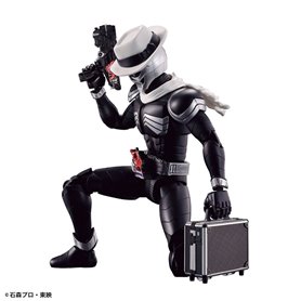 Bandai FIGURE-RISE STANDARD KAMEN RIDER SKULL