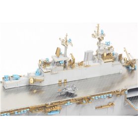 Pontos 1:350 USS LHD-2 Essex + DETAIL UPS SET