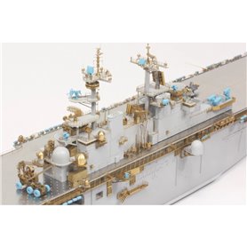 Pontos 1:350 USS LHD-2 Essex + DETAIL UPS SET
