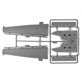 ICM 48224 Gotha Go 244B-2 WWII German Transport Aircraft