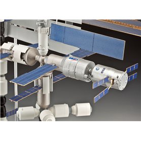 Revell 05651 1/144 Gift Set 25th Anniversary ISS Platinum Edition