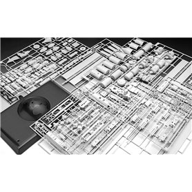 Revell 05651 1/144 Gift Set 25th Anniversary ISS Platinum Edition