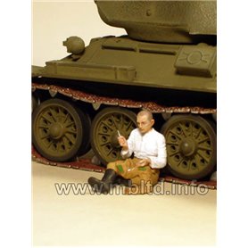 Mb 3535 Russian Tankmen Kursk