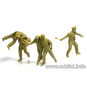 MB 1:35 GERMAN TANK CREW KURSK 1943