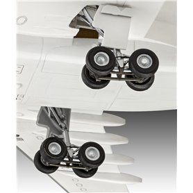 Revell 03816 1/144 Airbus A330-300 Lufthansa New Livery