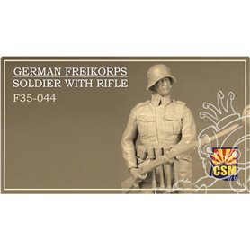 Copper State Models F35-044 German Freikorps Soldier with Rifle