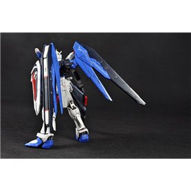 Bandai 61614 RG 1/144 FREEDOM GUNDAM BL GUN61614