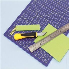 Modelcraft PKN3305 Plastic Handled Craft Knife 5 (115 mm)