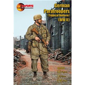 Mars 1:32 GERMAN PARATROOPERS (TROPICAL UNIFORM) WWII