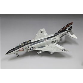 Fine Molds 72743 U.S. Navy Jet Fighter F-4J "USS Midway 1978"