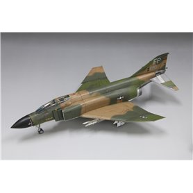 Fine Molds 1:72 F-4C - US AIR FORCE JET FIGHTER - WOLF PACK 1967