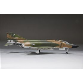 Fine Molds 1:72 F-4C - US AIR FORCE JET FIGHTER - WOLF PACK 1967
