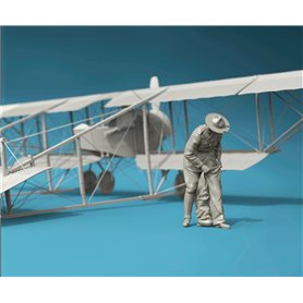 Copper State Models F32-055 US Army Air Service Airman Putting on a Suit