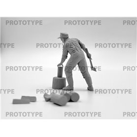 ICM 35618 Feldkuche WWII German Field Kitchen with Cooks