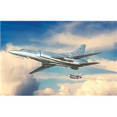 Italeri 1:72 Tupolev Tu-22M2 Backfire-B 