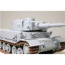 Amusing 1:35 Panzerbefehlswagen Tiger (P) 003 - W/ZIMMERIT IN MAY 1944