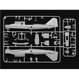 Tamiya 25217 1/48 Mitsubishi Ki-46 III Type 100 & 4x4 Light Vehicle Kurogane Set