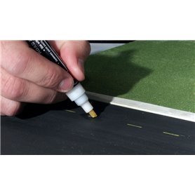 Woodland Road Stripe Remover