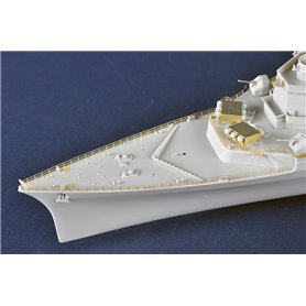 Trumpeter 1:35 Jeanne d'Arc 2008 - FRENCH NAVY HELICOPTER CRUISER