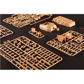Hobby Boss 1:48 Pz.Sfl.IVa Dicker Max - GERMAN TANK DESTROYER