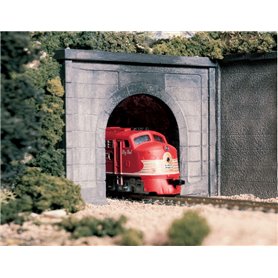 Woodland WC1252  HO Concrete Single Portal