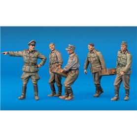 Mini Art 35192 GermanArtillery Crew Special edit.