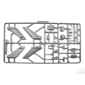 ICM 1:48 AH-1G Cobra + M8A1 US LANDING MAT