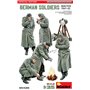 Mini Art 35428 German Soldiers Winter 1941-42 Special Edition