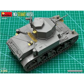 Mini Art 1:35 M3 Stuart Diesel - EARLY PRODUCTION