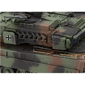 Revell 1:72 Leopard 2A7V - MODEL SET - z farbami