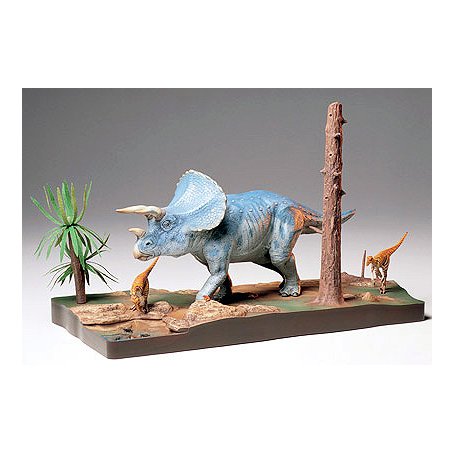 TAMIYA 60104 Triceratops Diorama